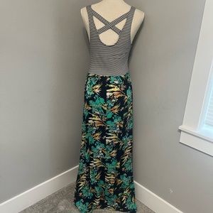 Mudd light cotton / rayon long sleeveless summer dress